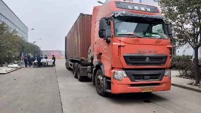 3月30日華豫萬(wàn)通日加工30噸玉米成套機(jī)組發(fā)貨